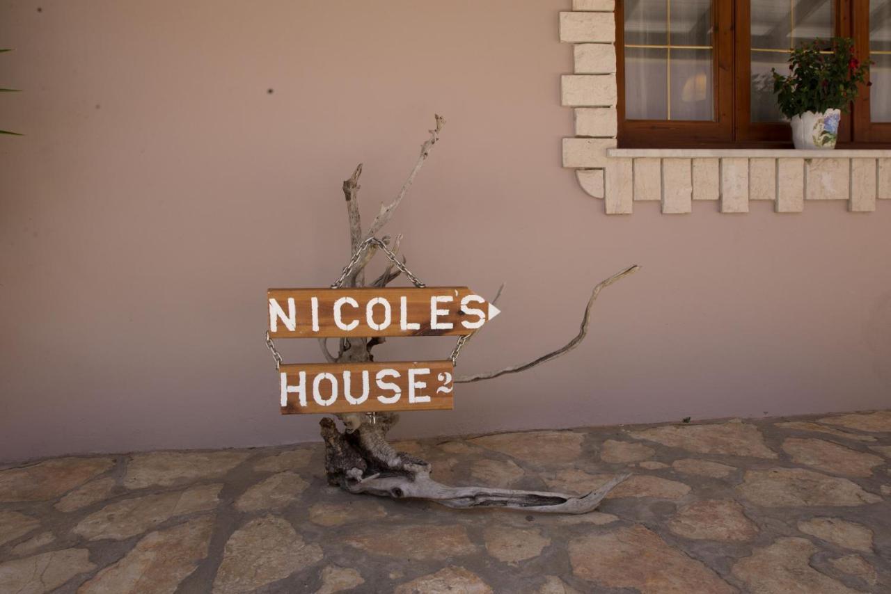 Nicoles Houses Arillas  Ngoại thất bức ảnh