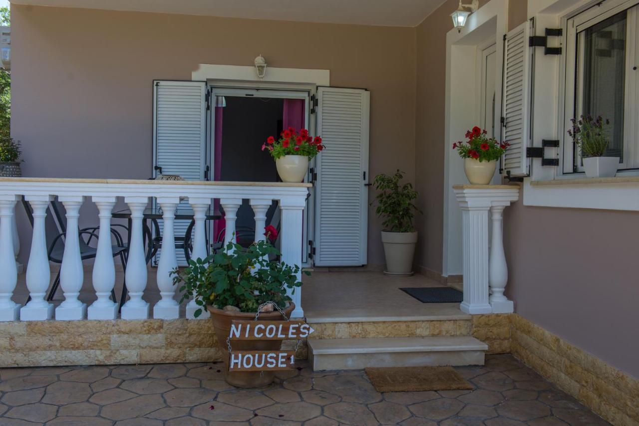 Nicoles Houses Arillas  Ngoại thất bức ảnh